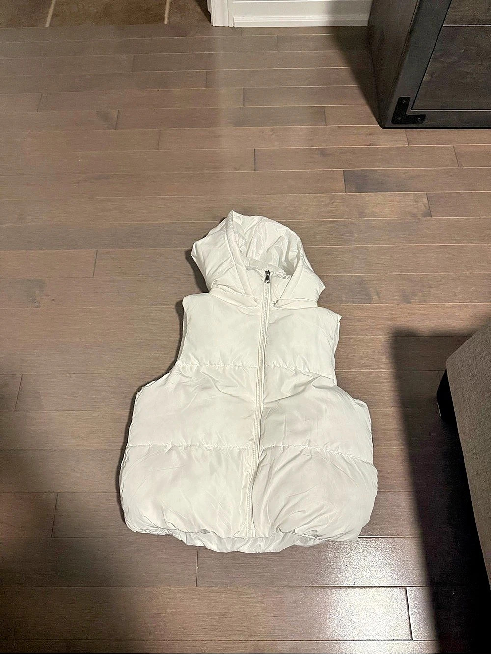 U KIDS Puffer Hooded Vest in White Size Large Like New